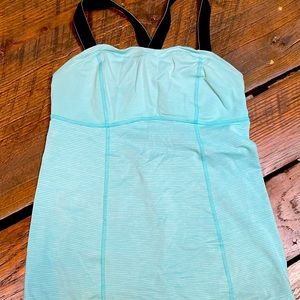 Lululemon Tank with built in bra. Sz M/10